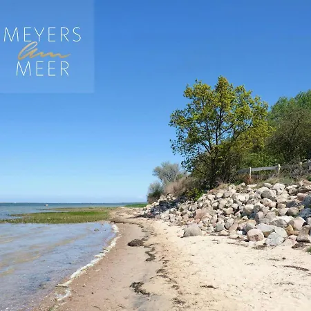 Kuschelige Ferienwohnung - Liv - Holzferienhaus In Zierow, Wismar, Ostsee - Strand 500m - 4 Personen - 2 Schlafzimmer * Zierow